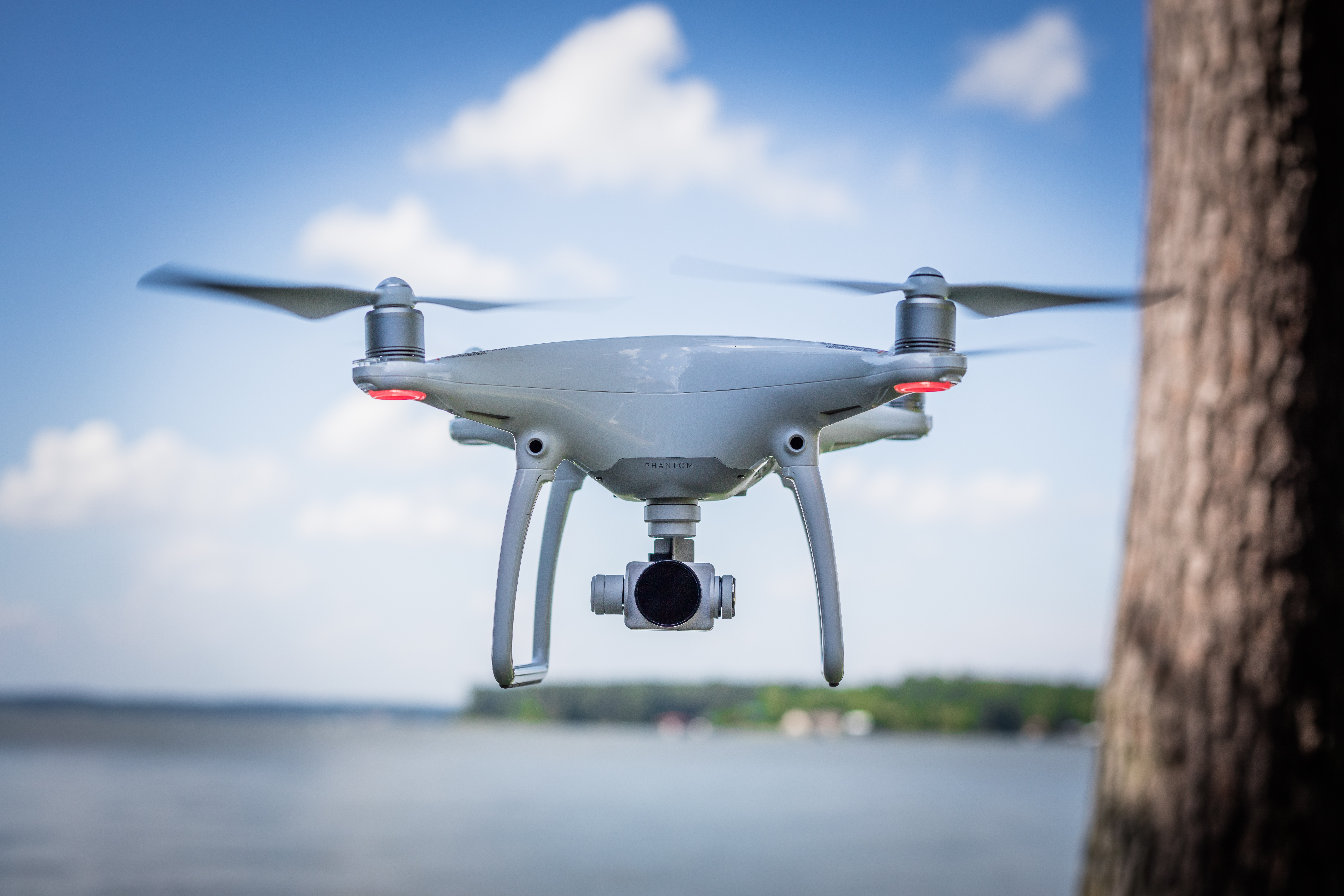 Phantom4 (Image from pixaby under CC0 licence)
